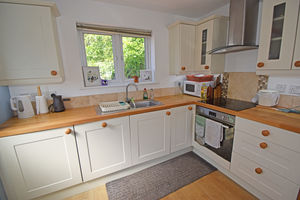 Kitchen- click for photo gallery